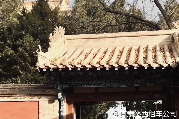 甘肅冬季包車，輪胎要防滑鏈嗎？  