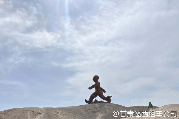甘肅有沒有適合觀云的景點？包車能隨時停嗎？  